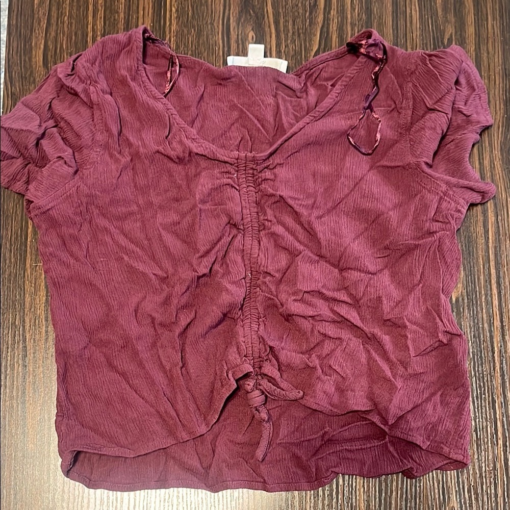Olive & Oak Red Ruched Tie Front Blouse Women's Large